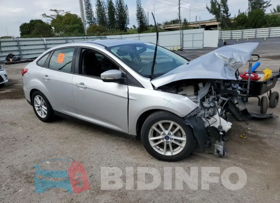 1FADP3F2XHL307487 Photo# 4