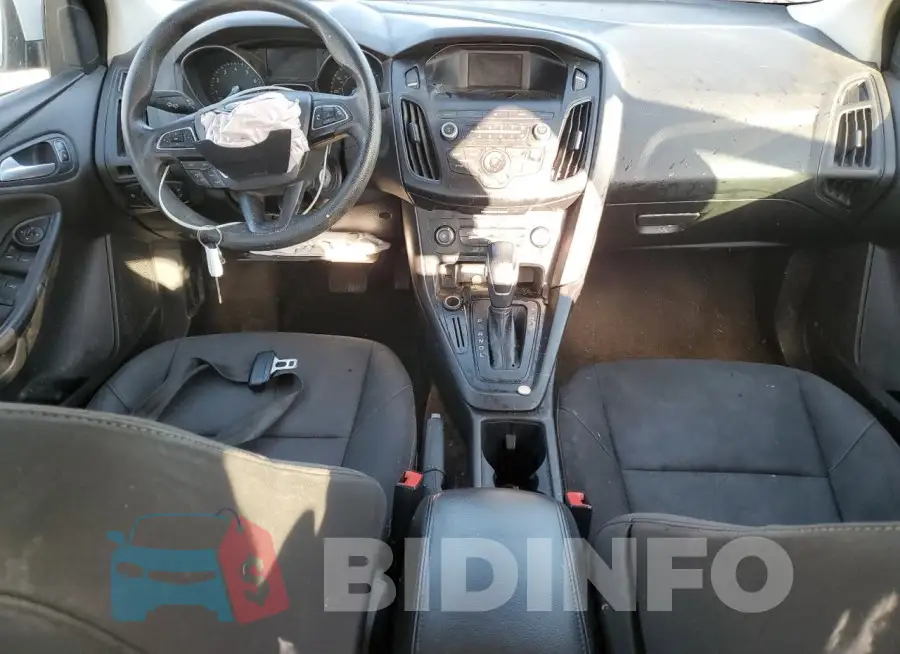 1FADP3F2XJL230142 Photo# 8