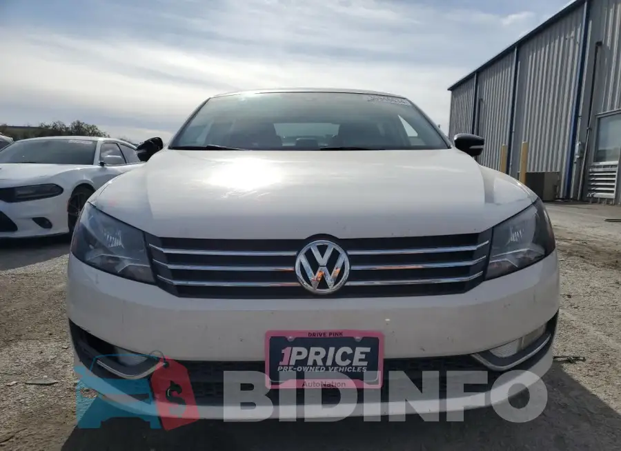 1VWBT7A30FC080664 Photo# 5