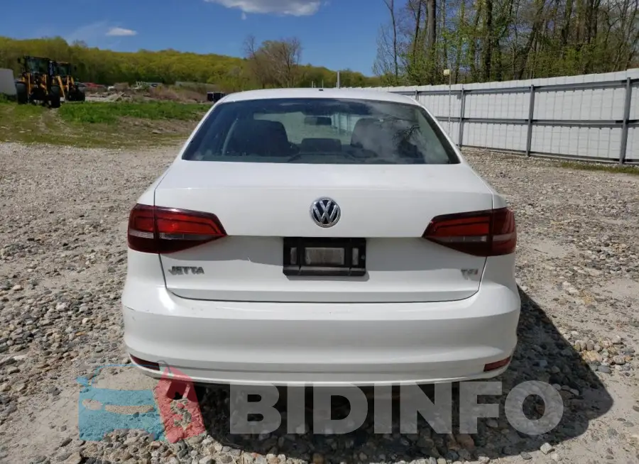 3VW167AJ0HM318449 Photo# 6