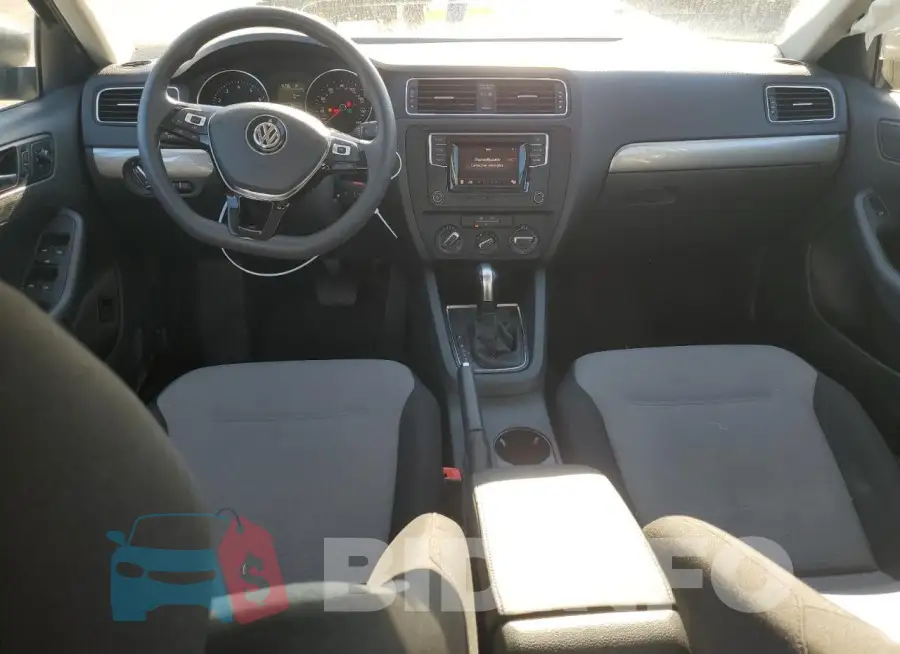 3VW2B7AJ0JM215215 Photo# 8