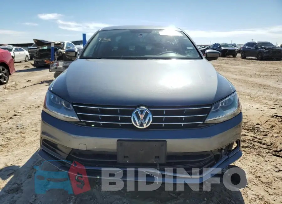 3VW2B7AJ3JM239203 Photo# 5