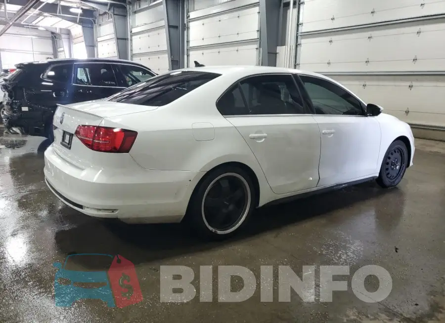 3VW4S7AJ7FM292244 Photo# 3