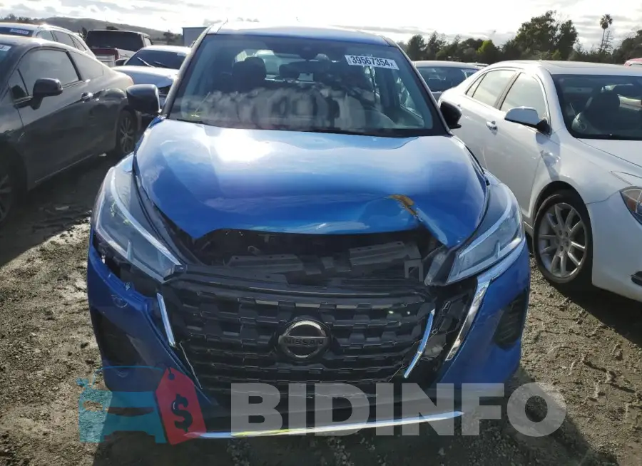 3N1CP5BV2ML470363 Photo# 5