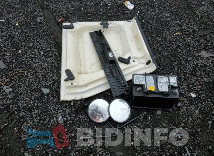 1C4HJXDG9KW618353 Photo# 13