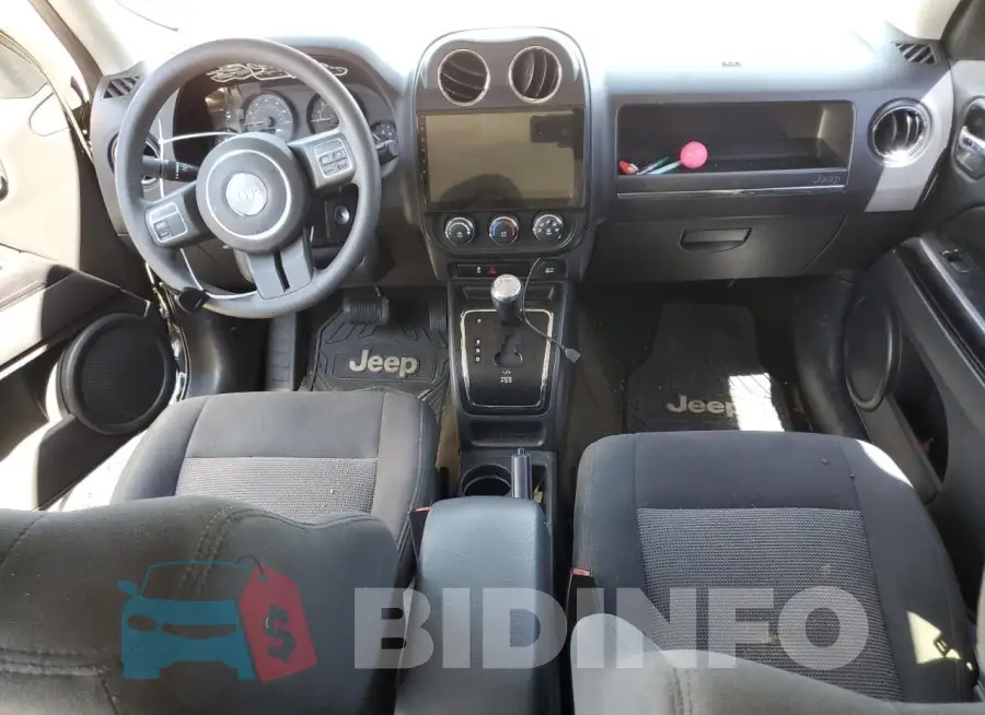 1C4NJPBAXHD122791 Photo# 8