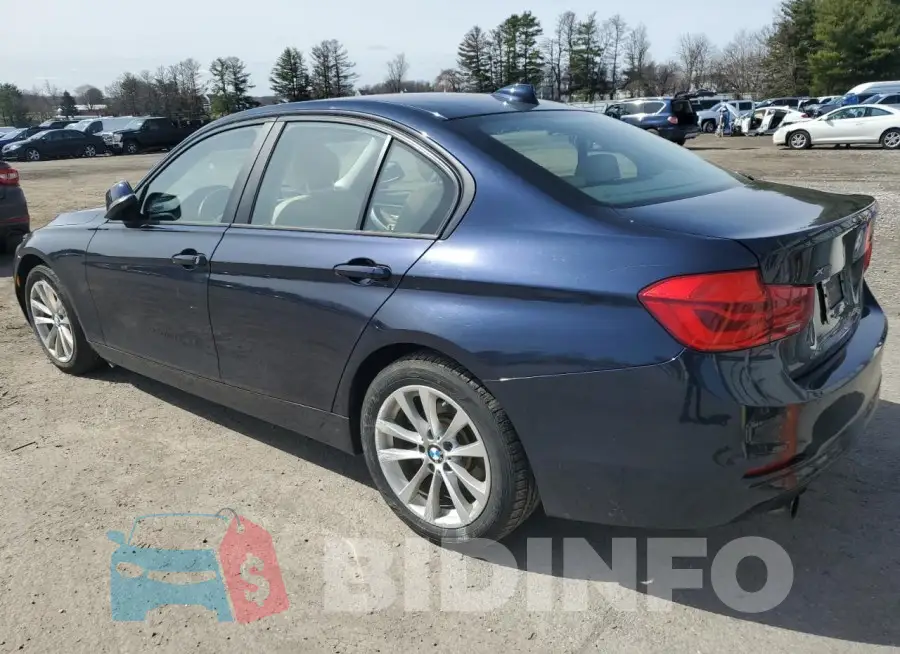 WBA8A3C38HK692402 Photo# 2