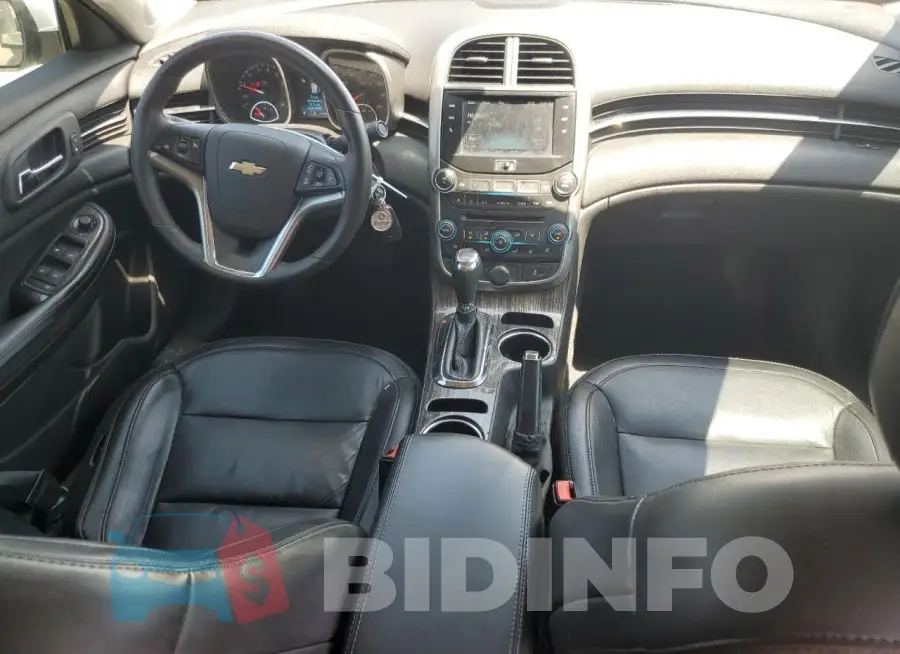1G11E5SA7GU118115 Photo# 8