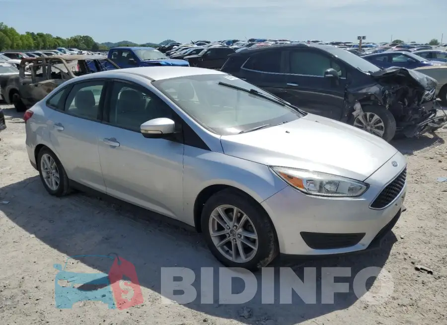 1FADP3F2XGL281049 Photo# 4