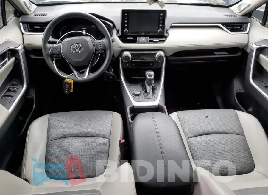 2T3D1RFV8KW037432 Photo# 8