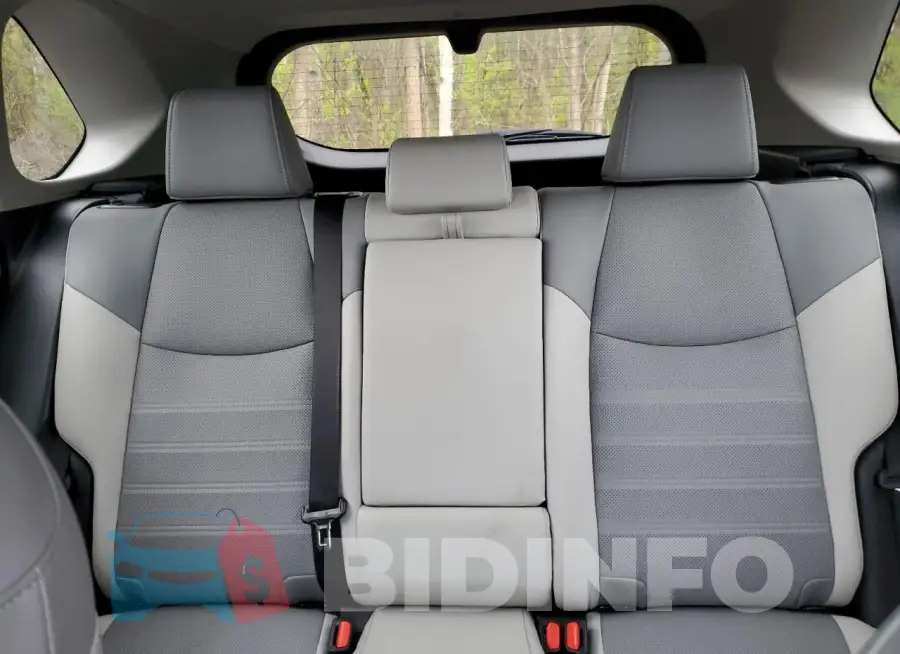 2T3D1RFV8KW037432 Photo# 10