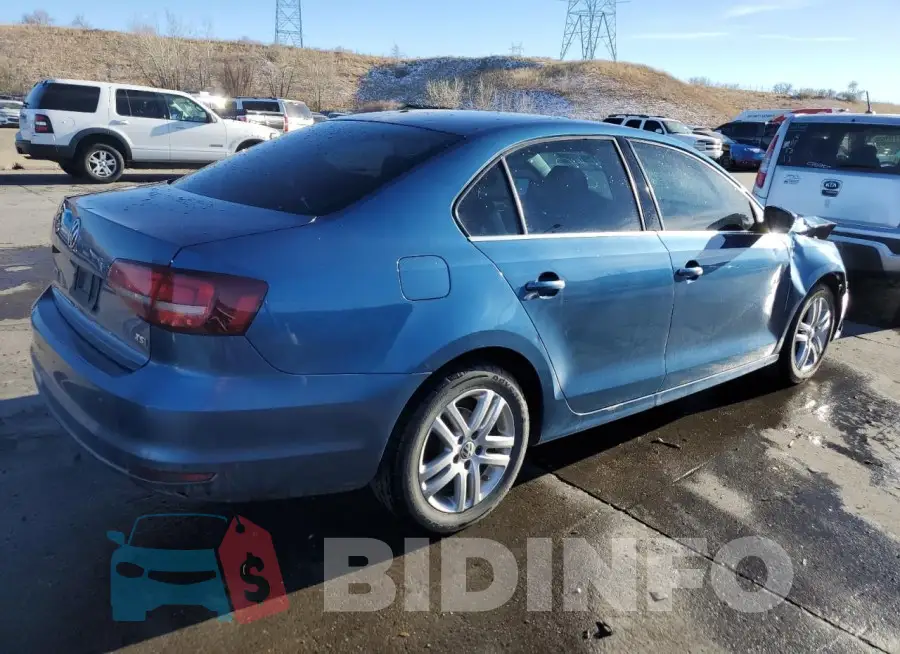 3VW2B7AJ6HM315815 Photo# 3