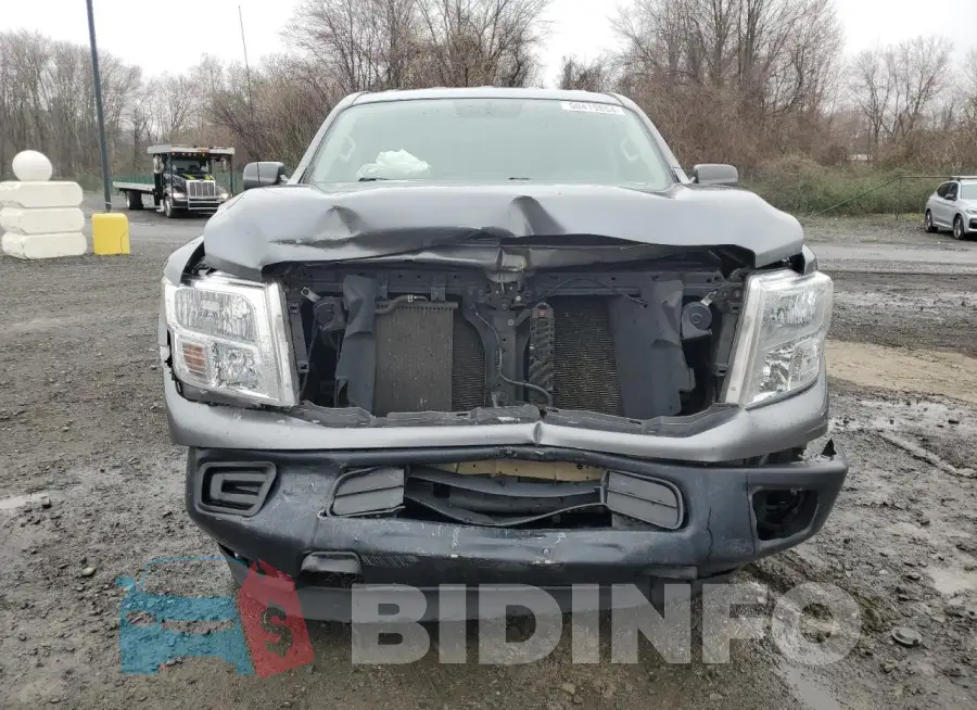 1N6AA1F35JN511990 Photo# 5