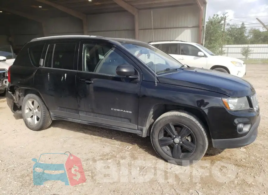 1C4NJCBA2GD753820 Photo# 4