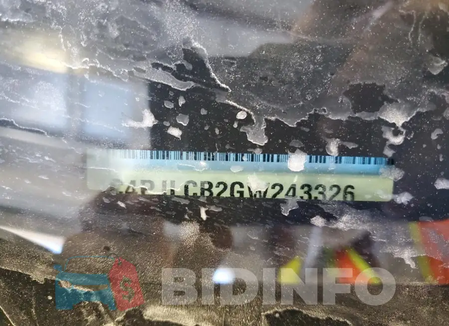 1C4PJLCB2GW243326 Photo# 12