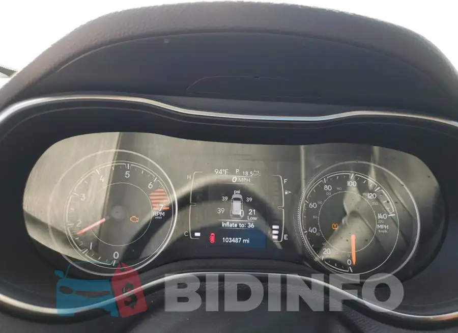 1C4PJLCB6KD220197 Photo# 9
