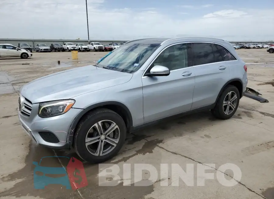 WDC0G4JB7GF075444 Photo# 1