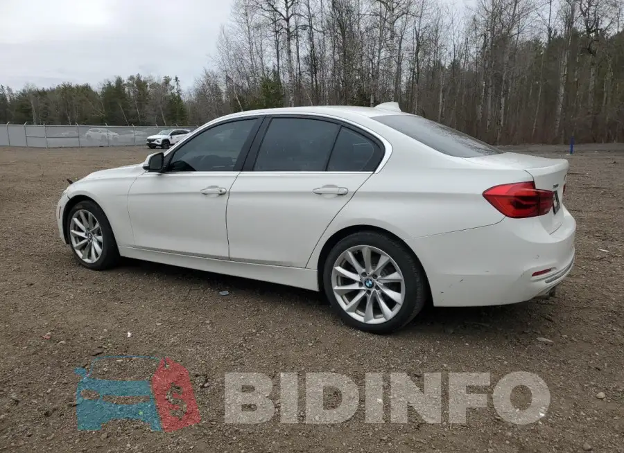 WBA8E3G57GNT75692 Photo# 2
