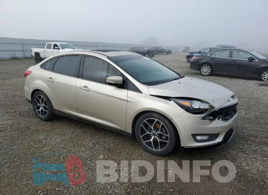1FADP3H26JL230989 Photo# 4