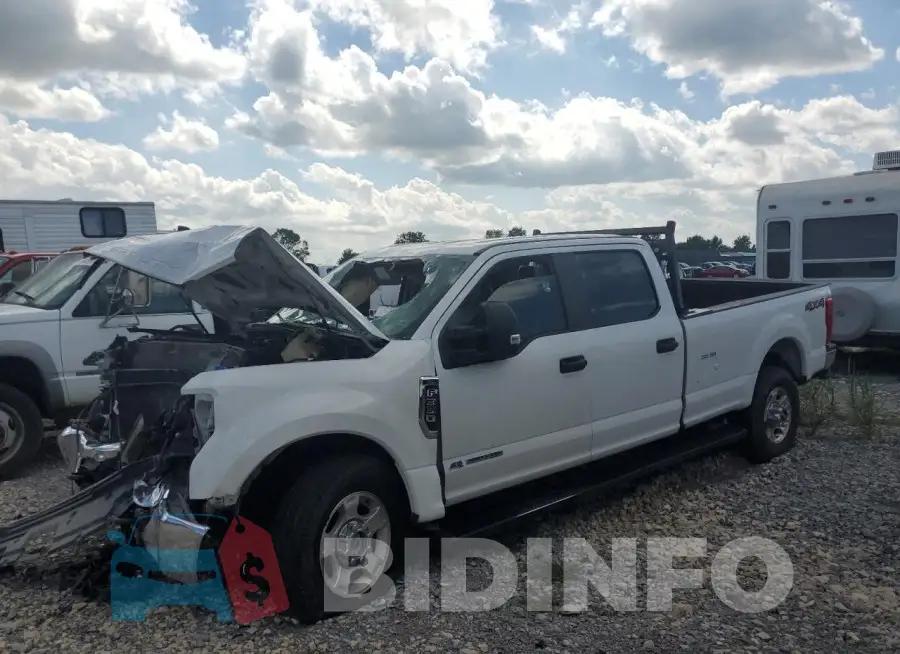 1FT8W3BT9JEB84689 Photo# 1