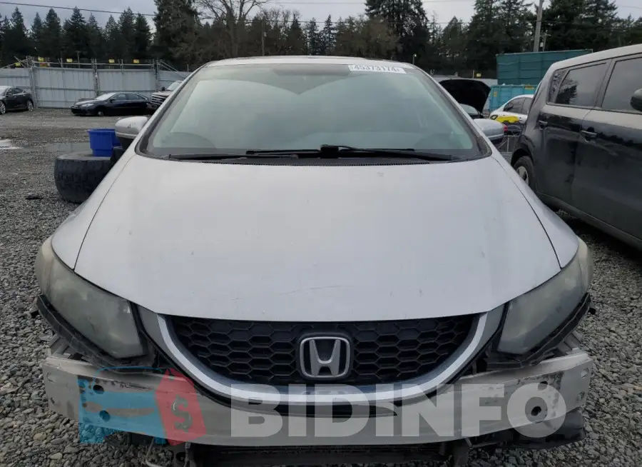 19XFB2F82FE204828 Photo# 5