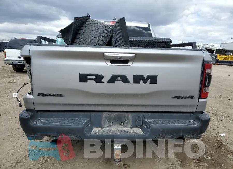 1C6SRFLT3LN379582 Photo# 6