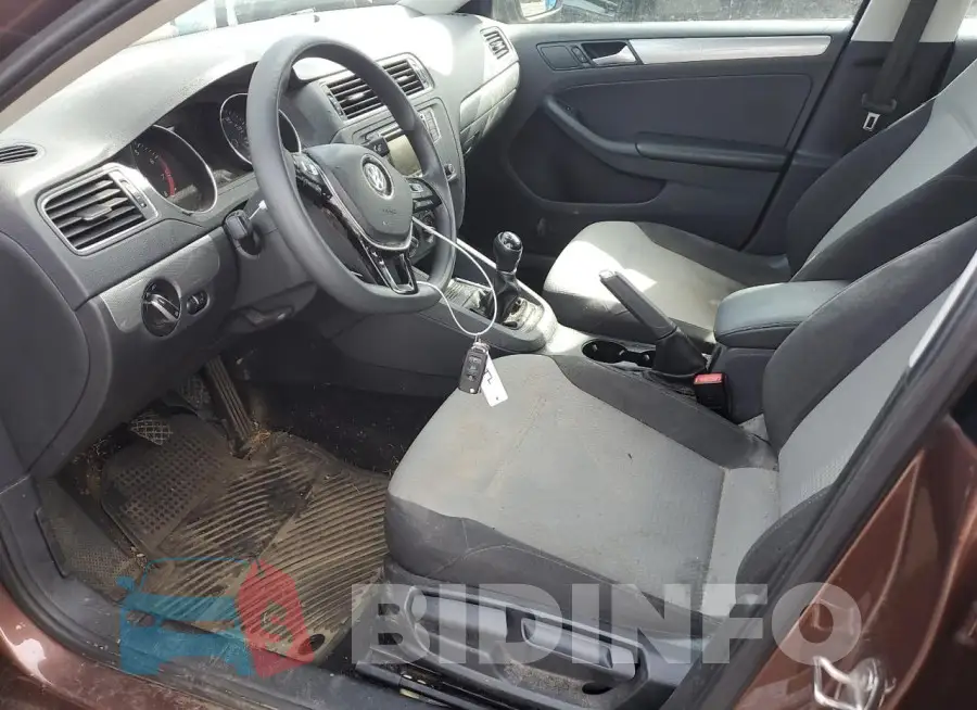3VW167AJ2HM287544 Photo# 7