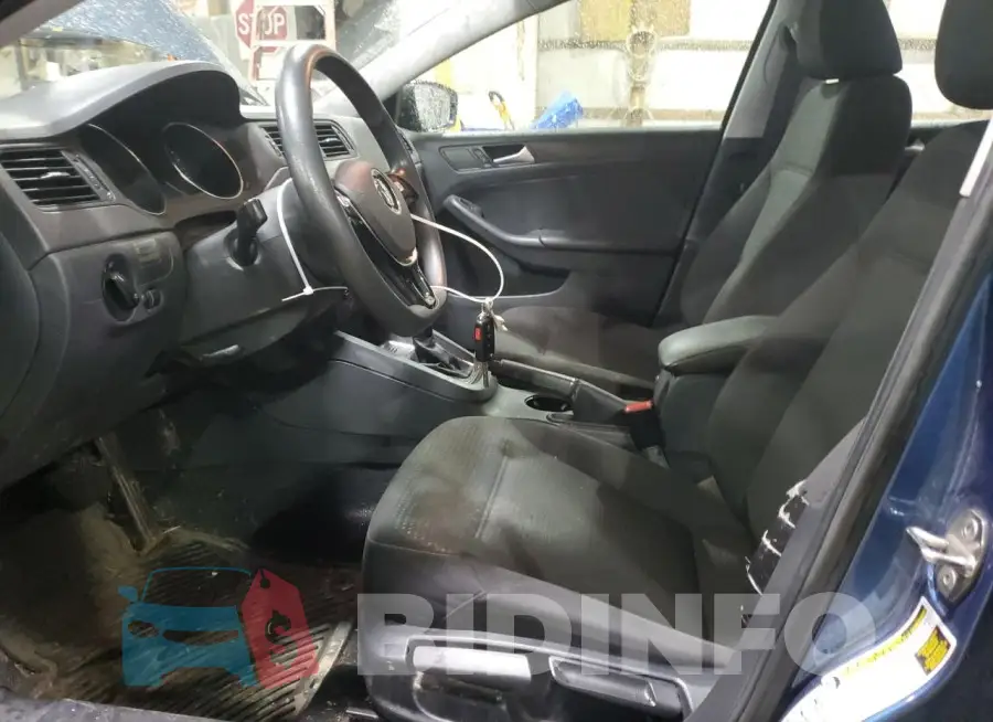 3VW267AJ7GM217542 Photo# 7