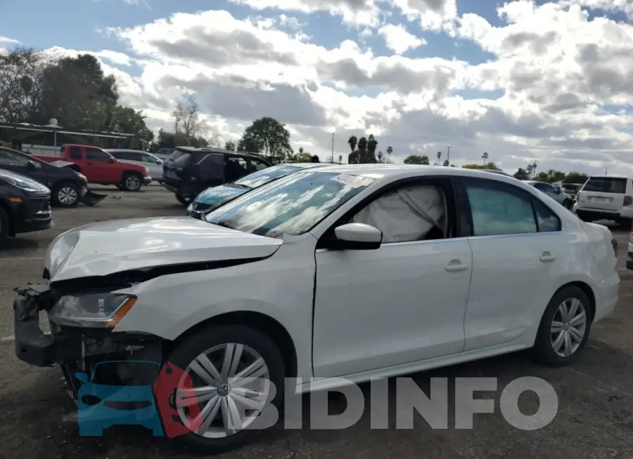 3VW2B7AJ7HM217411 Photo# 1