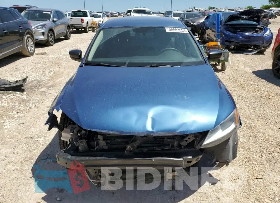 3VWD67AJ2GM256208 Photo# 5