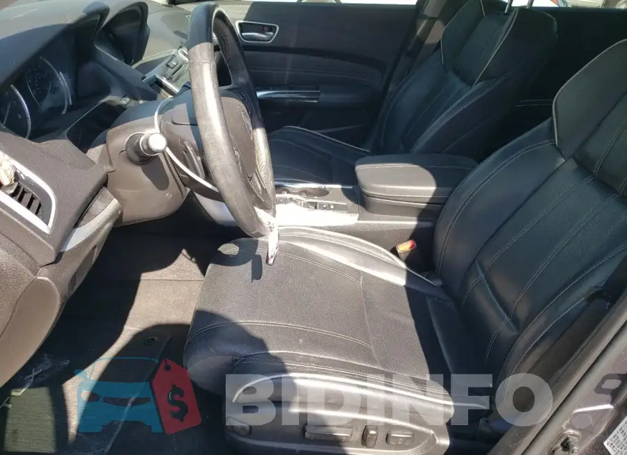 19UUB2F50JA001687 Photo# 7
