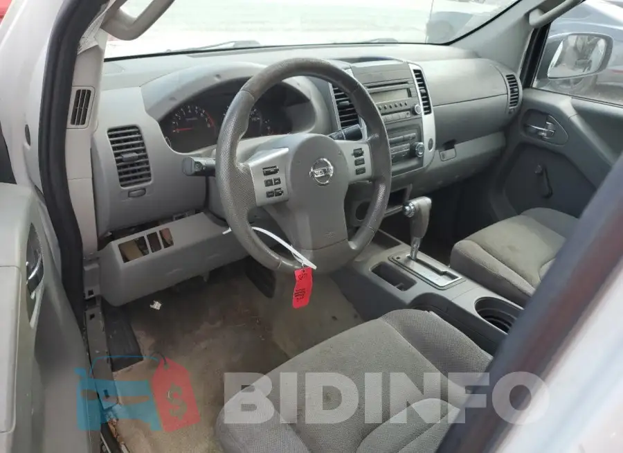 1N6BD0CT0GN772317 Photo# 8