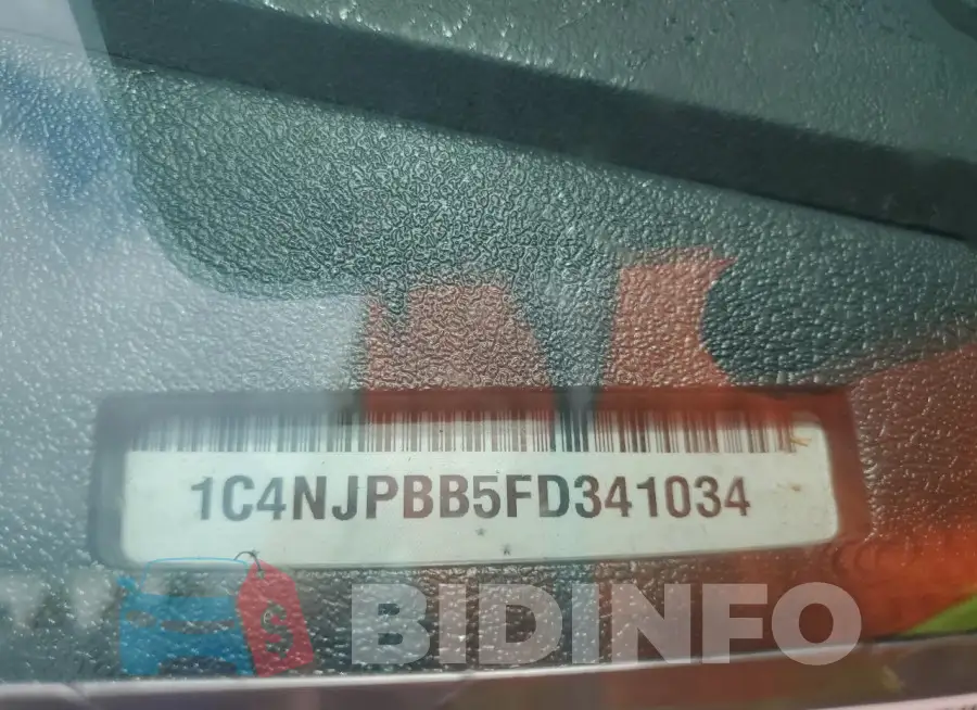 1C4NJPBB5FD341034 Photo# 12
