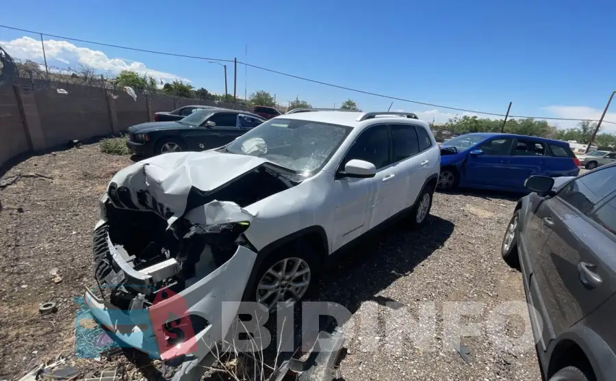 1C4PJLCB7FW655501 Photo# 2