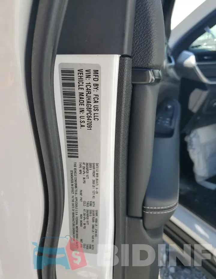 1C4RJHAG8PC647091 Photo# 12