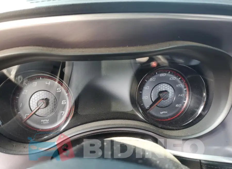 2C3CDXCT3KH527744 Photo# 9