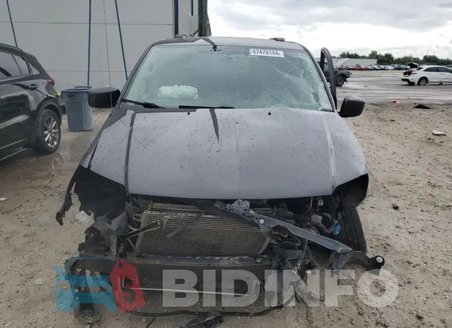 2C4RC1BG6GR297094 Photo# 5