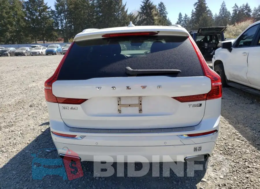 LYV102RL2JB101977 Photo# 6
