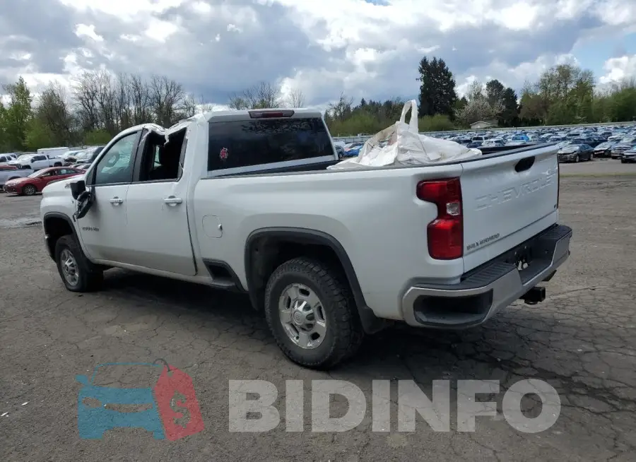 2GC4YNE76R1117841 Photo# 2