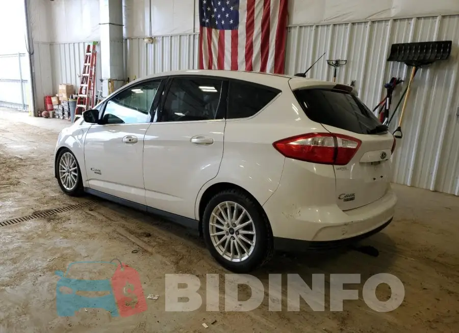 1FADP5CU3GL109284 Photo# 2