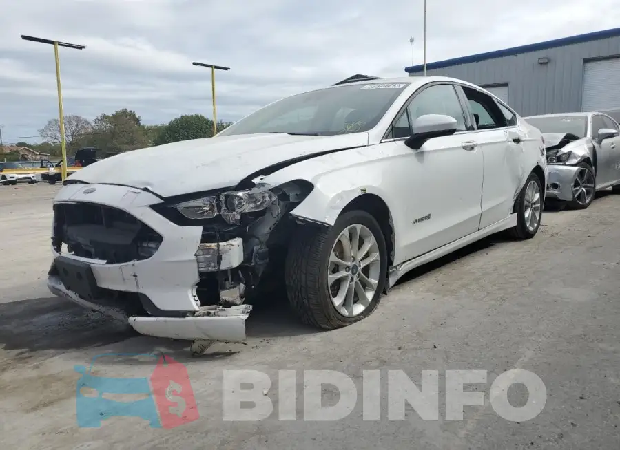 3FA6P0LU8KR124921 Photo# 1