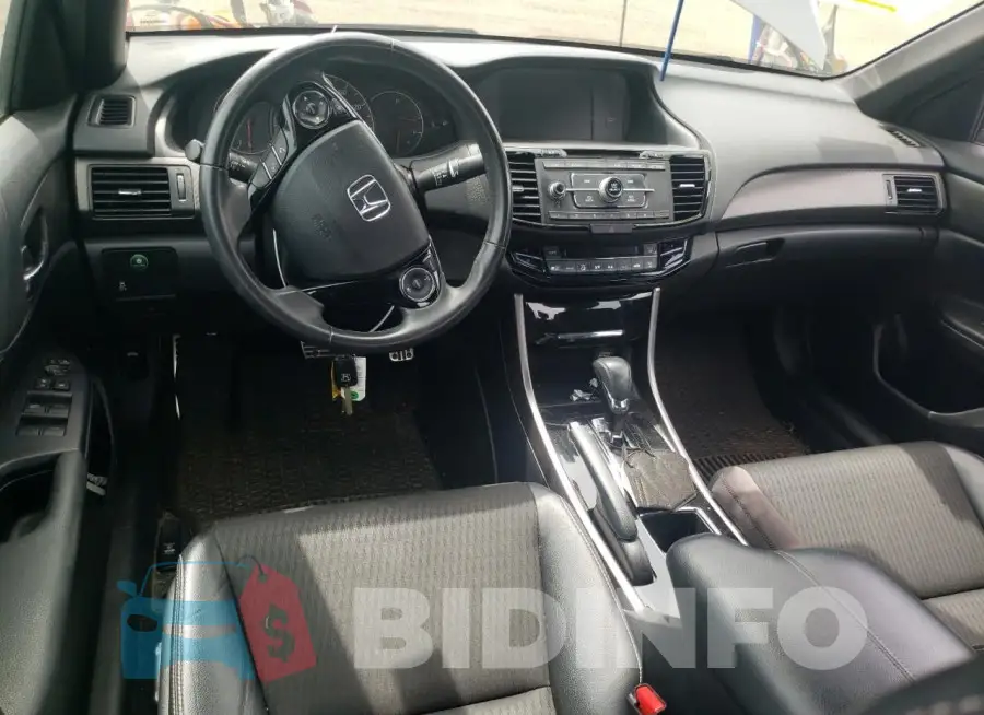 1HGCR2F56HA122757 Photo# 8