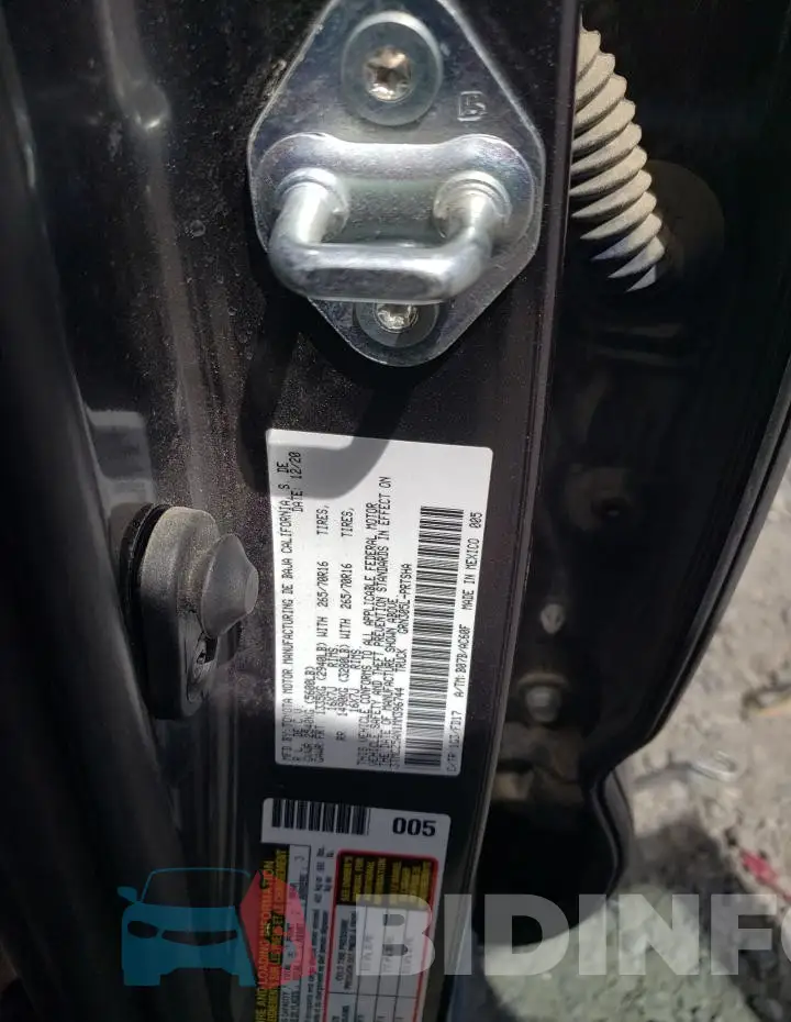 3TMCZ5AN1MM396744 Photo# 12