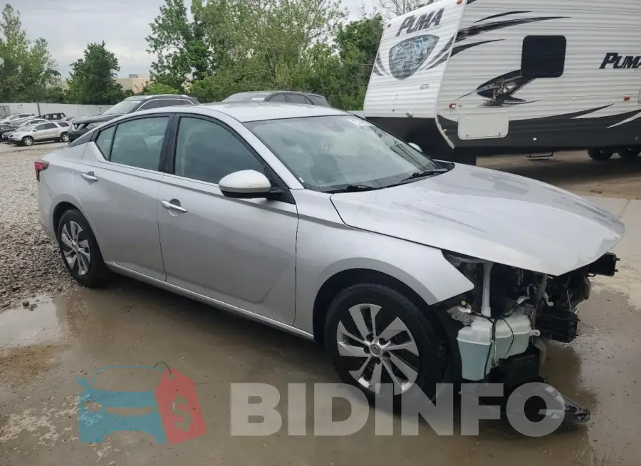 1N4BL4BV2PN350054 Photo# 4