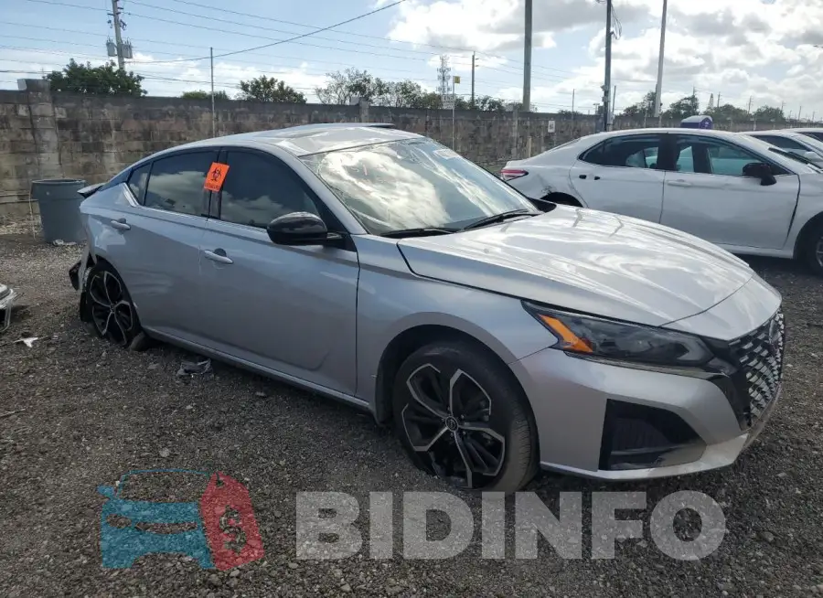1N4BL4CV1PN345412 Photo# 4