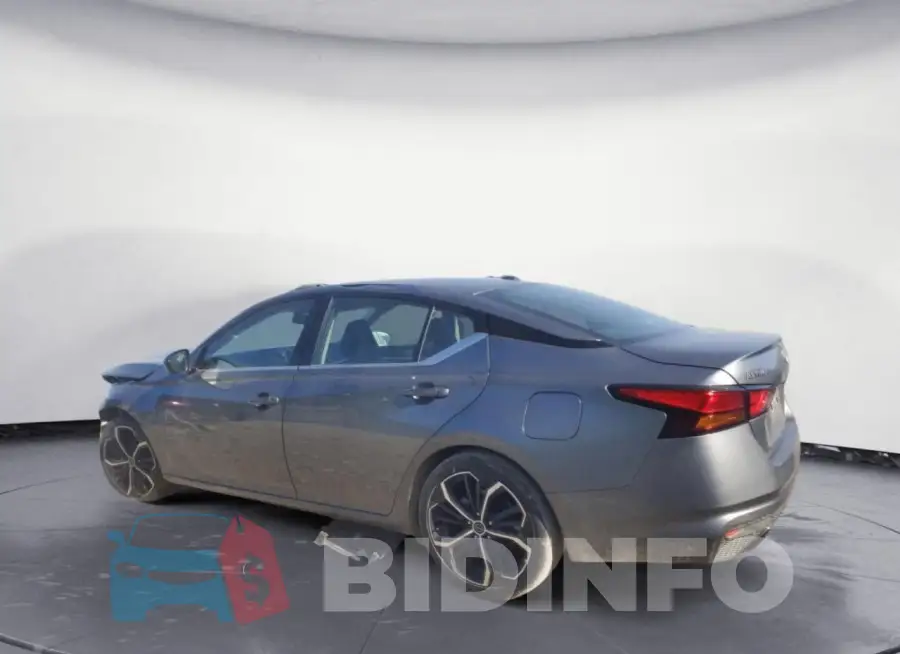 1N4BL4CV1PN350125 Photo# 2