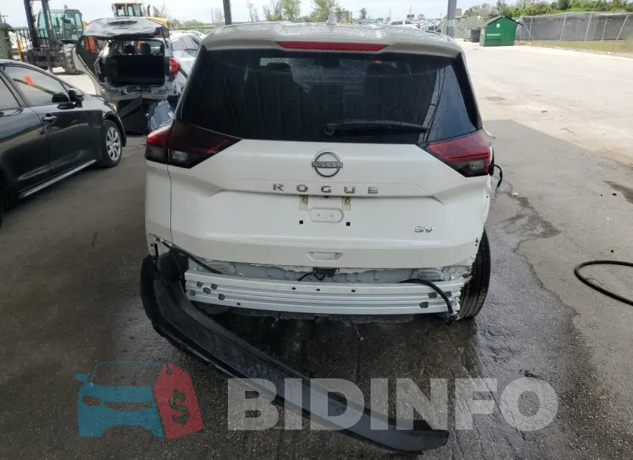 5N1BT3BA8PC902682 Photo# 6