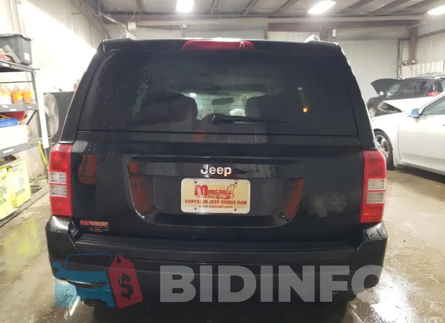 1C4NJPBBXFD399690 Photo# 6