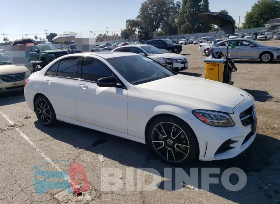 WDDWF8DB2LR526381 Photo# 4