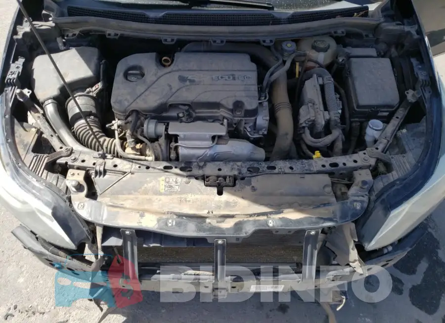 1G1BE5SM3J7105964 Photo# 11